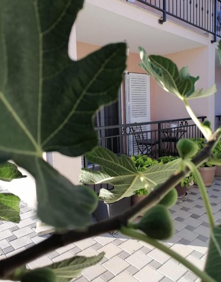Ena Apartman Turanj Kültér fotó