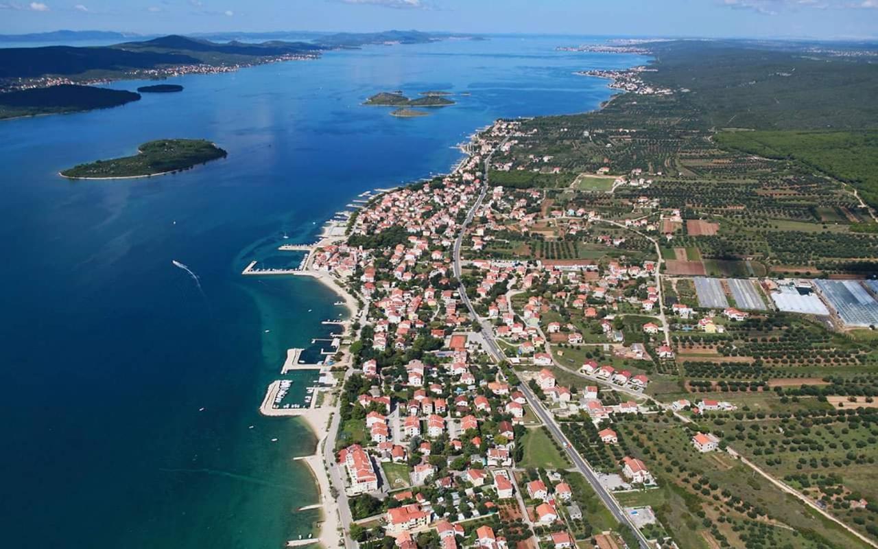 Ena Apartman Turanj Kültér fotó
